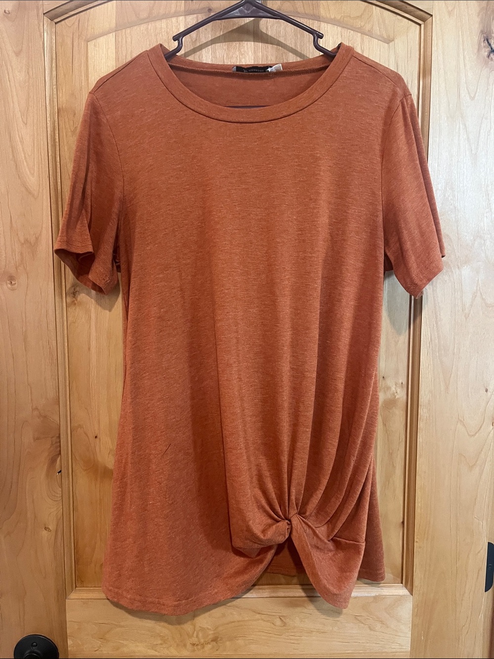 Women's Short-Sleeve Twist-Hem Tunic in Rust